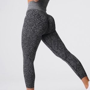 NVGTN Contour Seamless Leggings